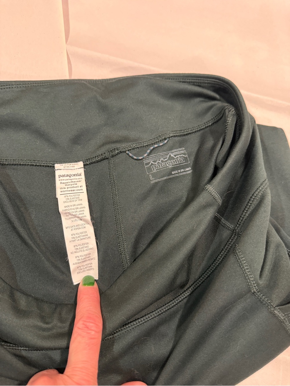Patagonia® Women's Pack Out Tights Forest Green - Large 
Style # 21995